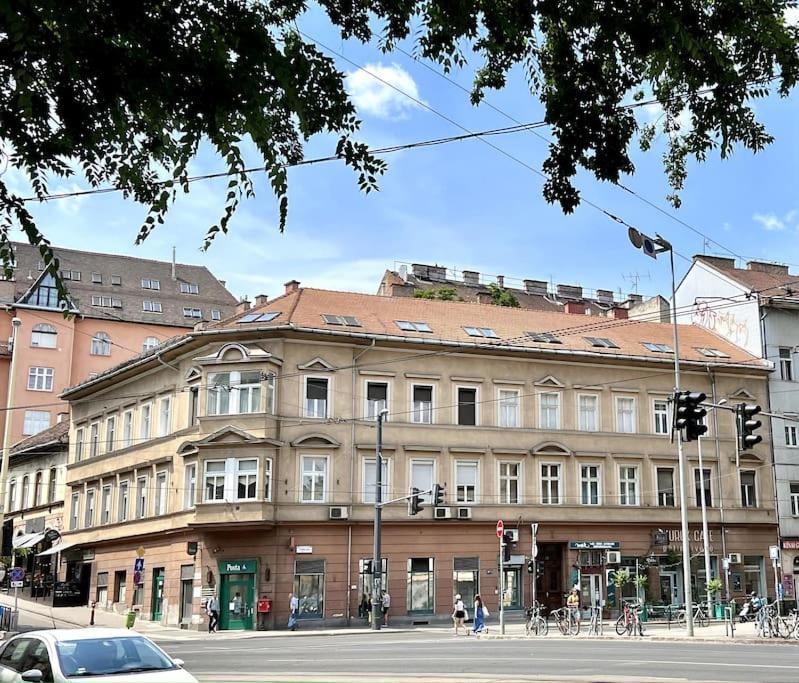 Cozy On The Buda Side Of Margit Bridge Apartment