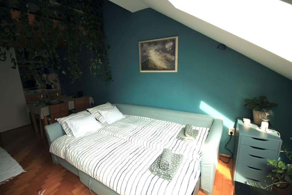 Apartment Cozy On The Buda Side Of Margit Bridge
