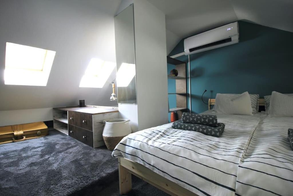 Cozy On The Buda Side Of Margit Bridge Apartment Budapest